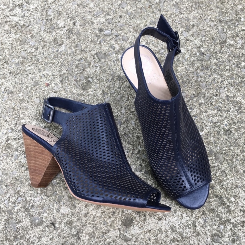 Vince Camuto Evangelina Slingback Sandals - Picture 5 of 7